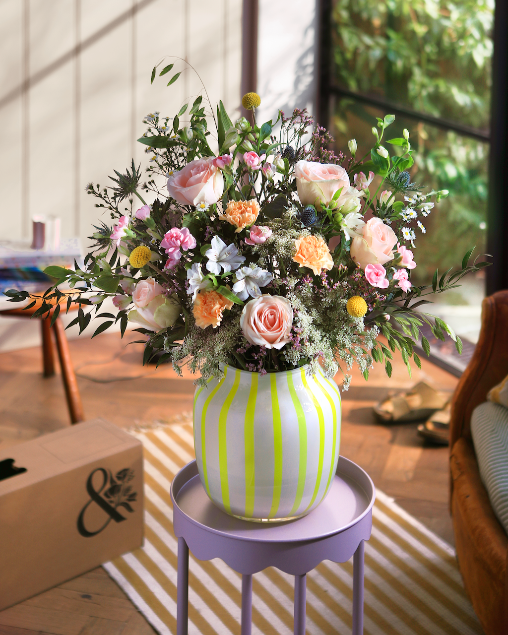 Bloom & Wild:The Dara Bouquet