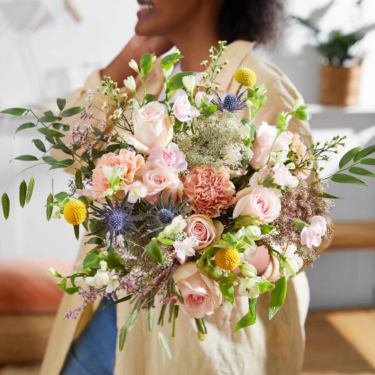 Bloom & Wild:The Dara Bouquet